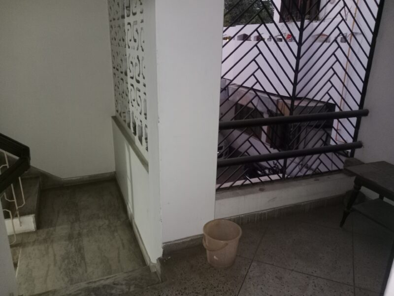 Single Room Set Available For Rent