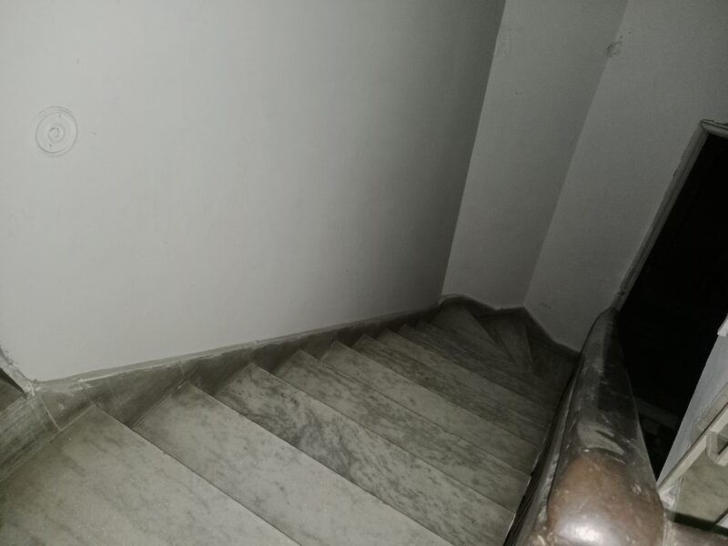 Single Room Set Available For Rent