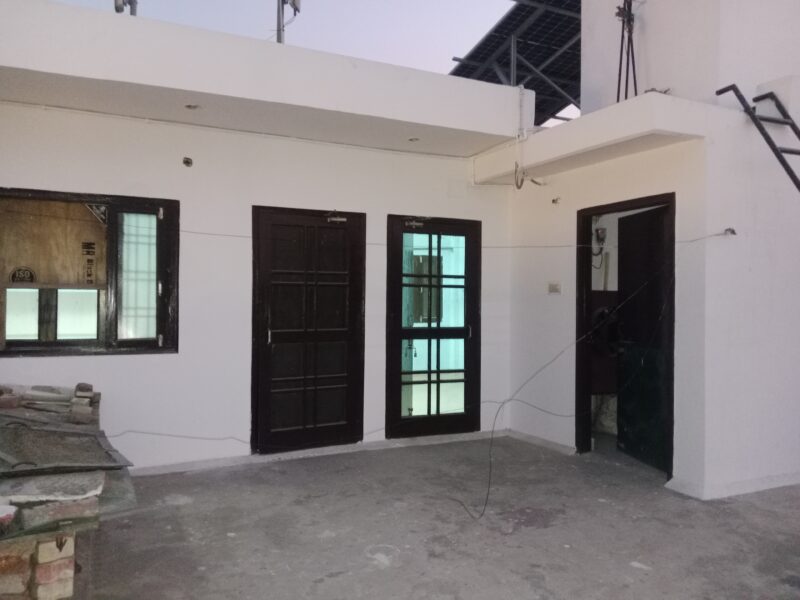 Affordable 2 Room set in prime location