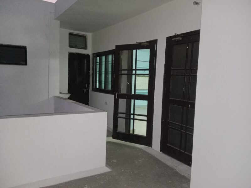 Affordable 2 Room set in prime location