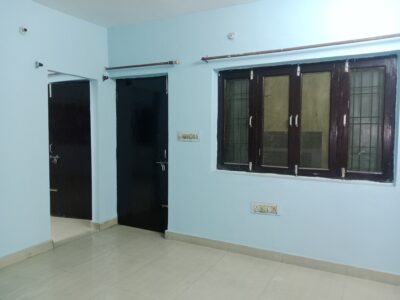 Affordable 2 Room set in prime location