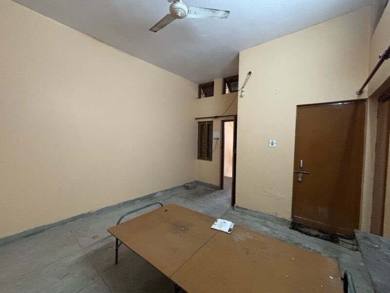 Room available for bachelors