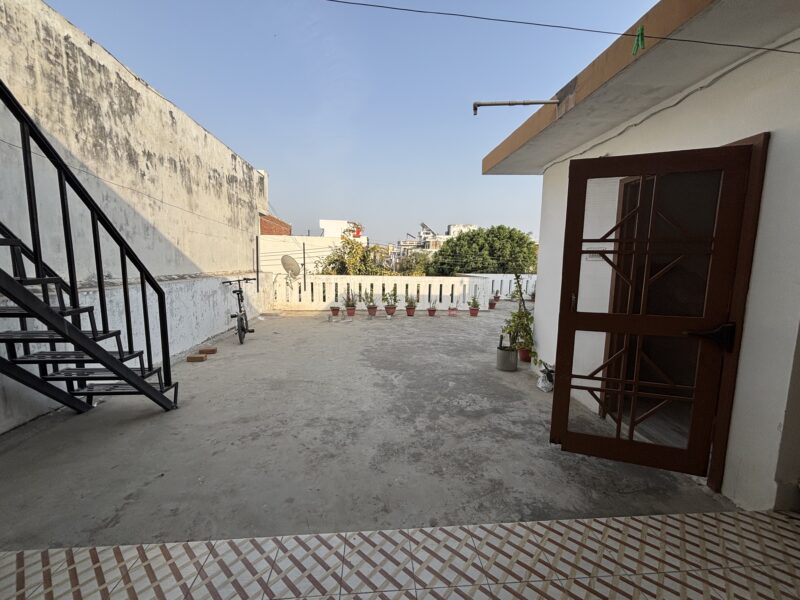 Room on Terrace with Large Space