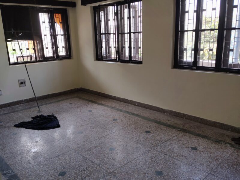 2 Rooms set available in mahanagar
