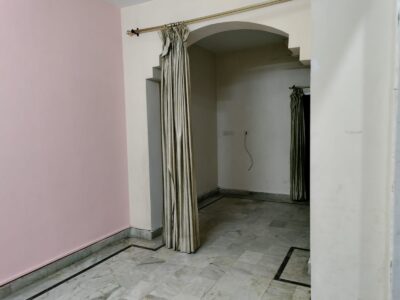 Two room set available in Aliganj