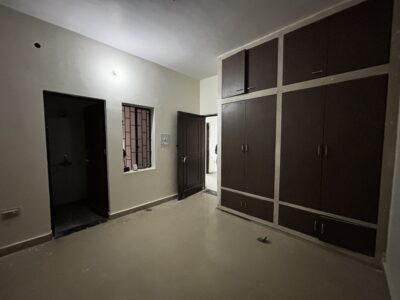 Premium Family portion near Park – Peaceful & New