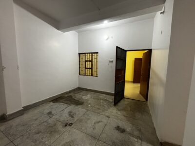 2BHK Room Available in Janakipuram – Good Location