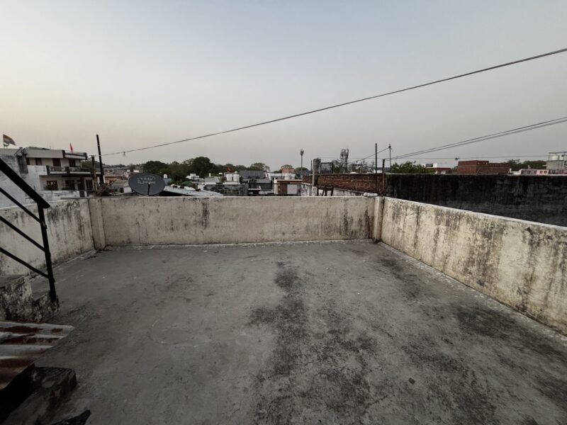 Room set available fully Independent