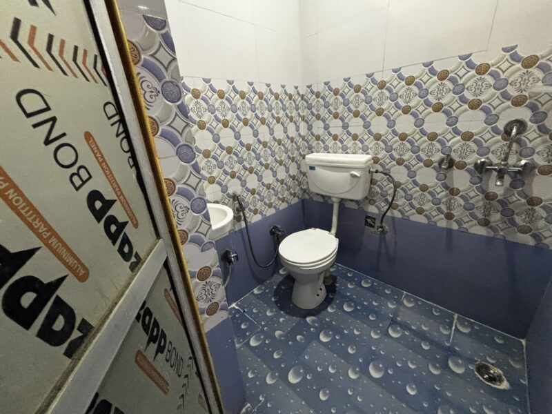 Room set available fully Independent