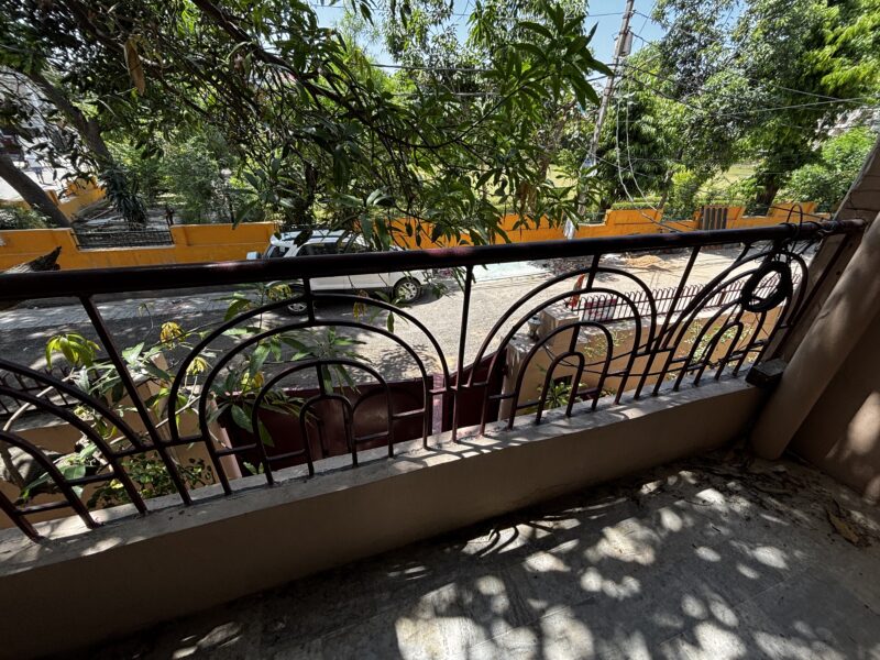 One room available in Indira nagar