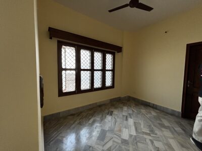 3 Room Set | Main Road | Near Metro