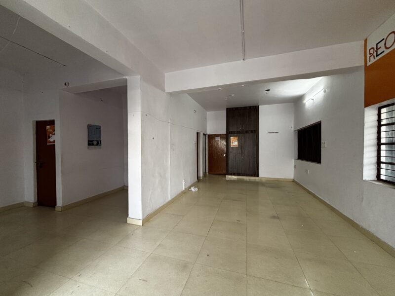 Office Space Available in Indira nagar l main road