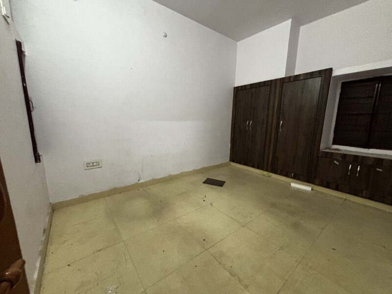 Office Space Available in Indira nagar l main road