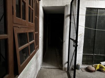 3 Room Set On Rent (Main Road Location)