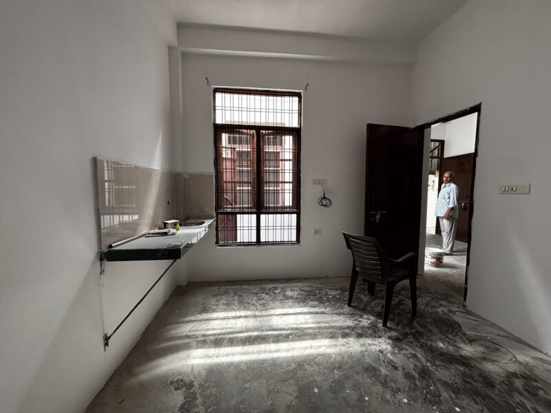 One Room Available in chinhat