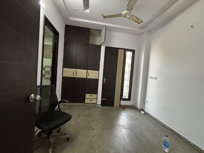 Premium 2BHK Flat Available – Prime Location