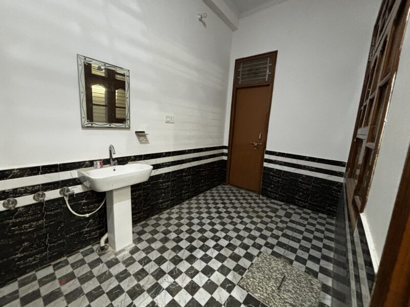 Premium Ground Floor Property Near Kathauta