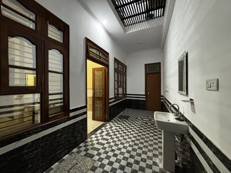 Premium Ground Floor Property Near Kathauta