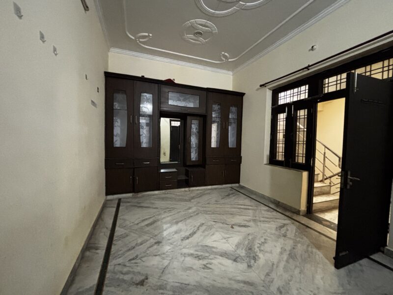 3BHK Flat Available in Gomtinagar