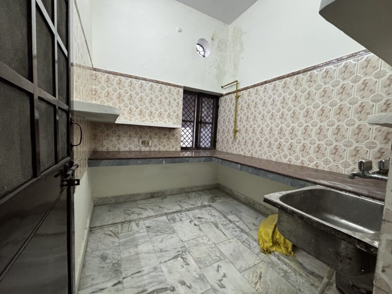 Fully Independent House Available on First Floor