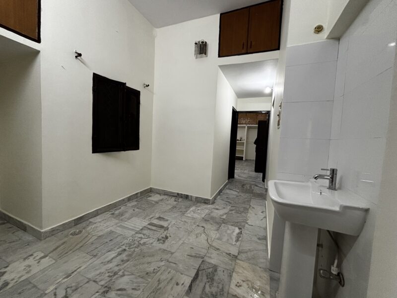 Fully Independent House Available on First Floor