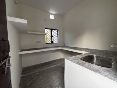 1 Big Room set portion Available in Gomtinagar