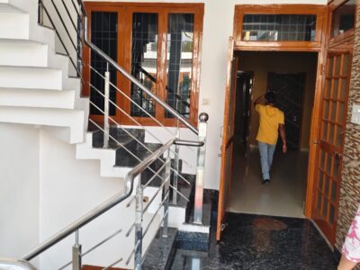 2 BHK Available in Gomtinagar extension