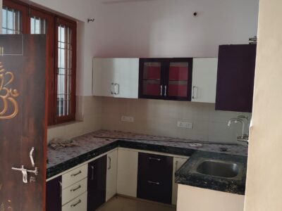 2 BHK Available in Gomtinagar extension