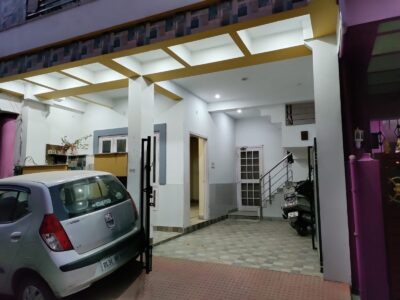 Two room set available in Aliganj