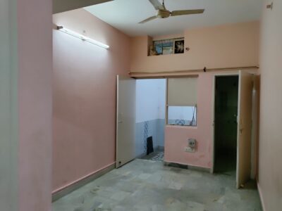 Two room set available in Aliganj