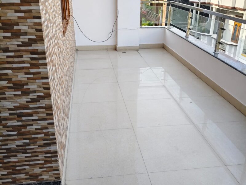 2 BHK Available in Gomtinagar extension