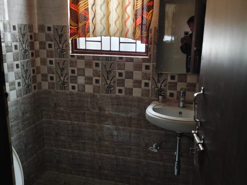 Spacious 2 BHK for Rent in Gomti Nagar