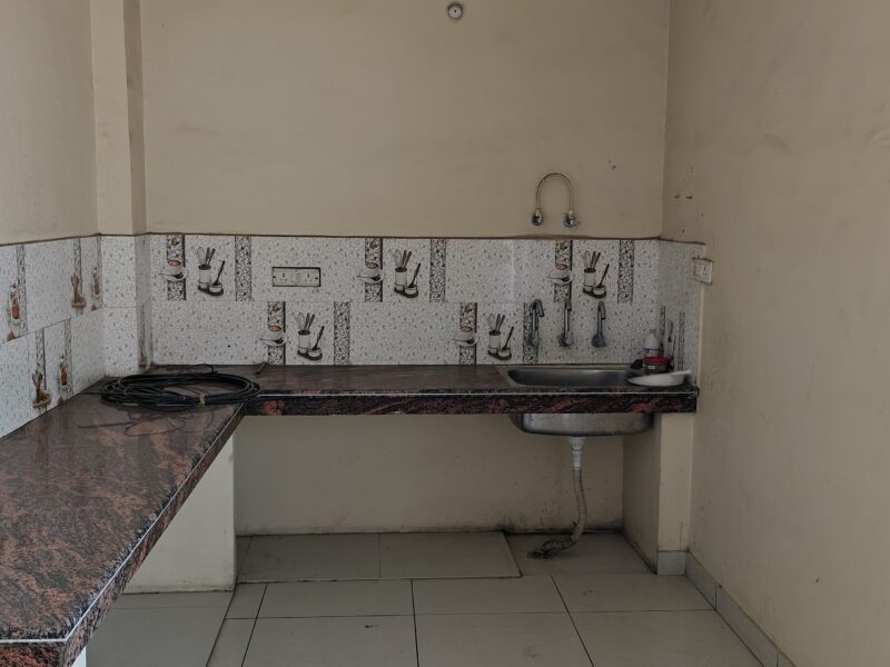 Two room set available in khurram nagar