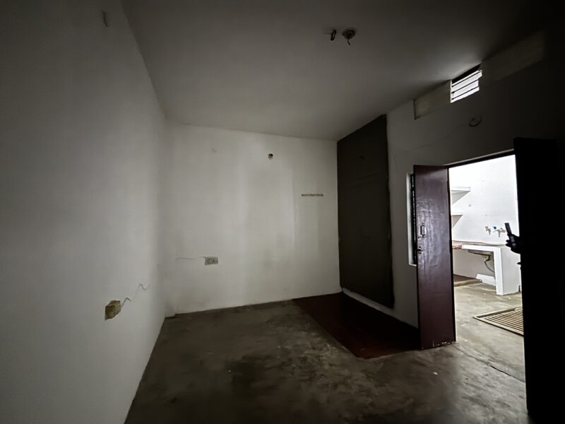2 Room Set Available Kalyanpur