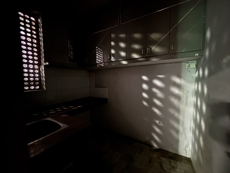 2BHK Available in Vikas Nagar