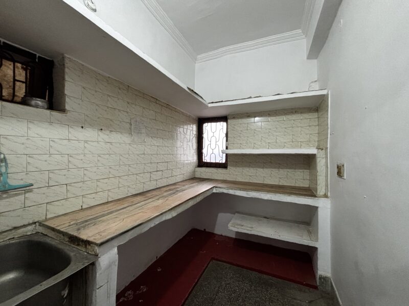 Spacious 3 Room Set Available