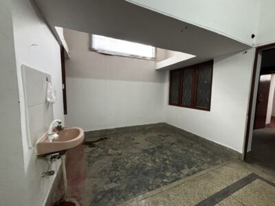 Spacious 3 Room Set Available