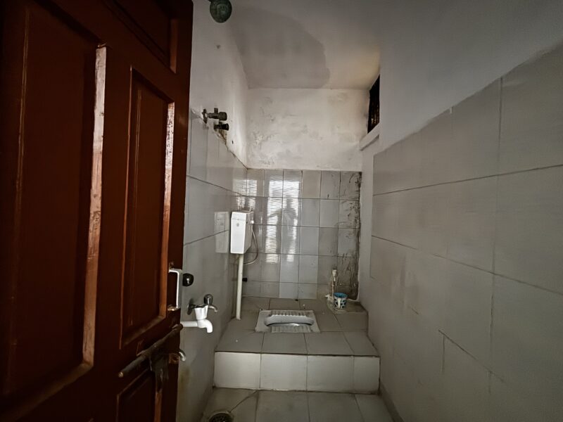 Spacious 3 Room Set Available