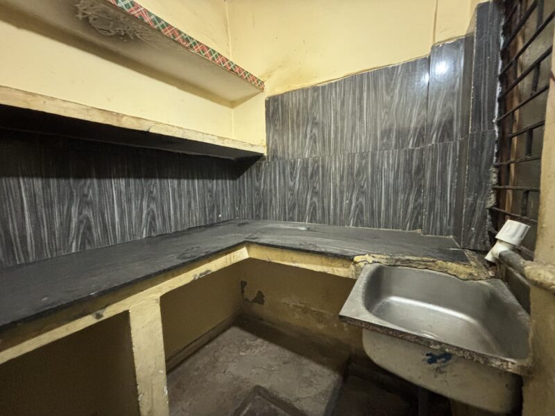 Spacious 2 Room Set Available for Rent