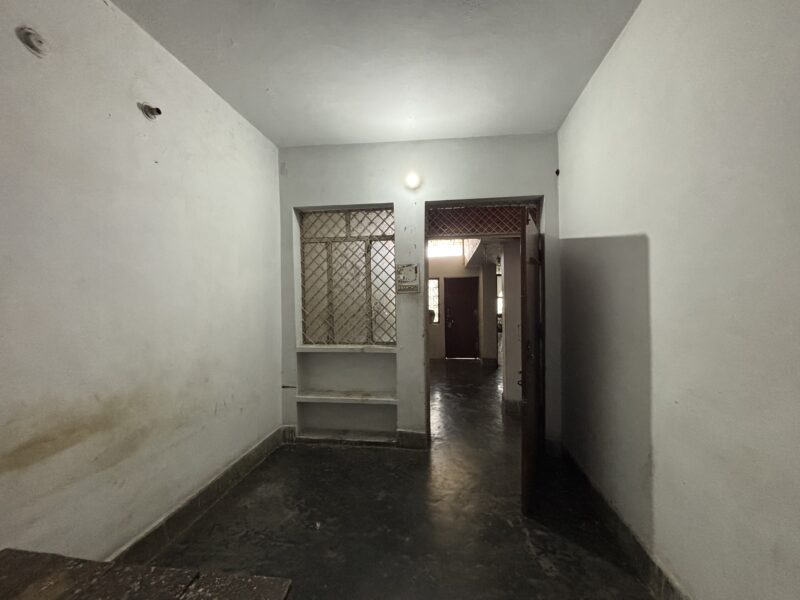 One room set available for any person