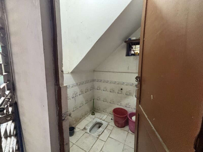 One room set available for bachelor
