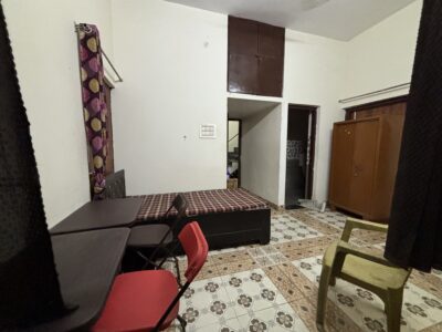 One room set girls pg available