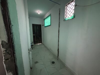 Two rooms available with bathrooms and kitchen