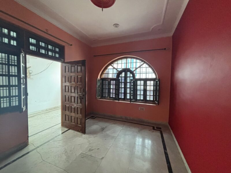 Well-Maintained 2 RK Home
