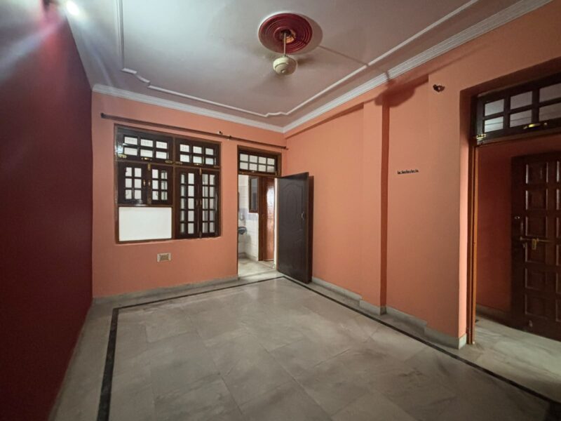 Well-Maintained 2 RK Home