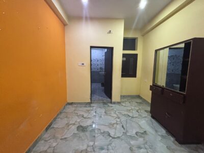 Spacious 1 BHK house with Separate Kitchen