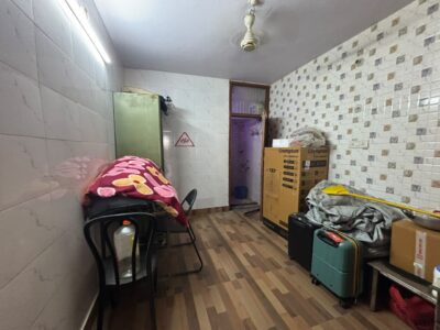 Well maintained one rooms with bathroom |for rent