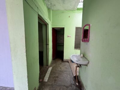 Cozy one room set in Prime Location