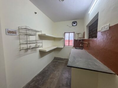 Neat 3 Rooms set with Kitchen & Terrace