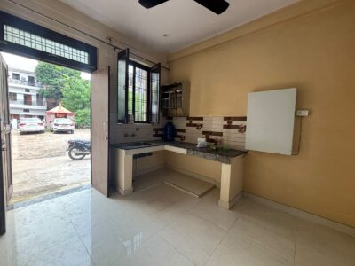 1 RK Rental – Suitable for 2 People Only